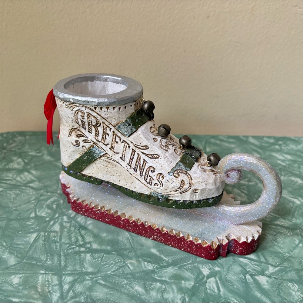 Christmas Planter Greetings Skate Decor with Bells